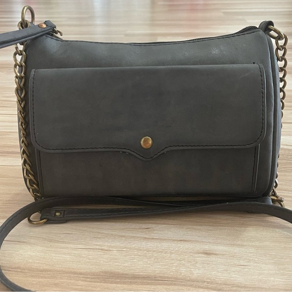 Elegant Gray Crossbody Bag - Picture 2 of 6